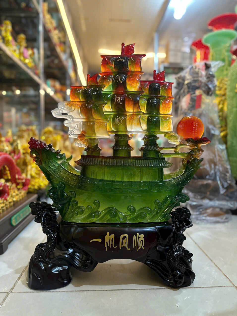 Thuyền Buồm Phong Thủy Bằng đá 2