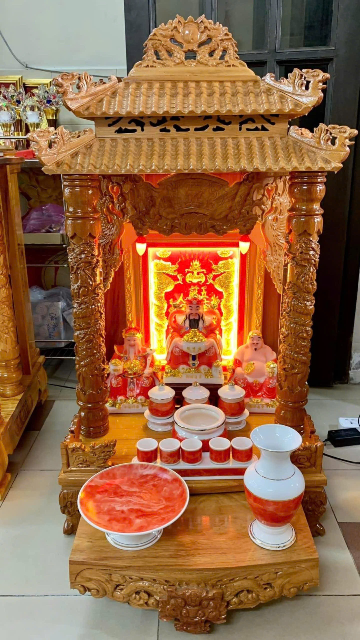 Lập bàn thờ Thần Tài Thổ Địa